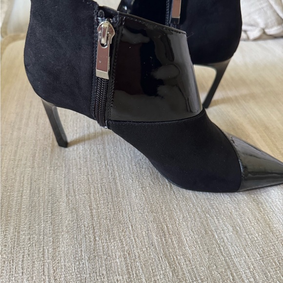 Zara SZ 6.5 NWOB Black Patent Leather Suede Combo High Heel Booties Never Worn - Picture 12 of 12